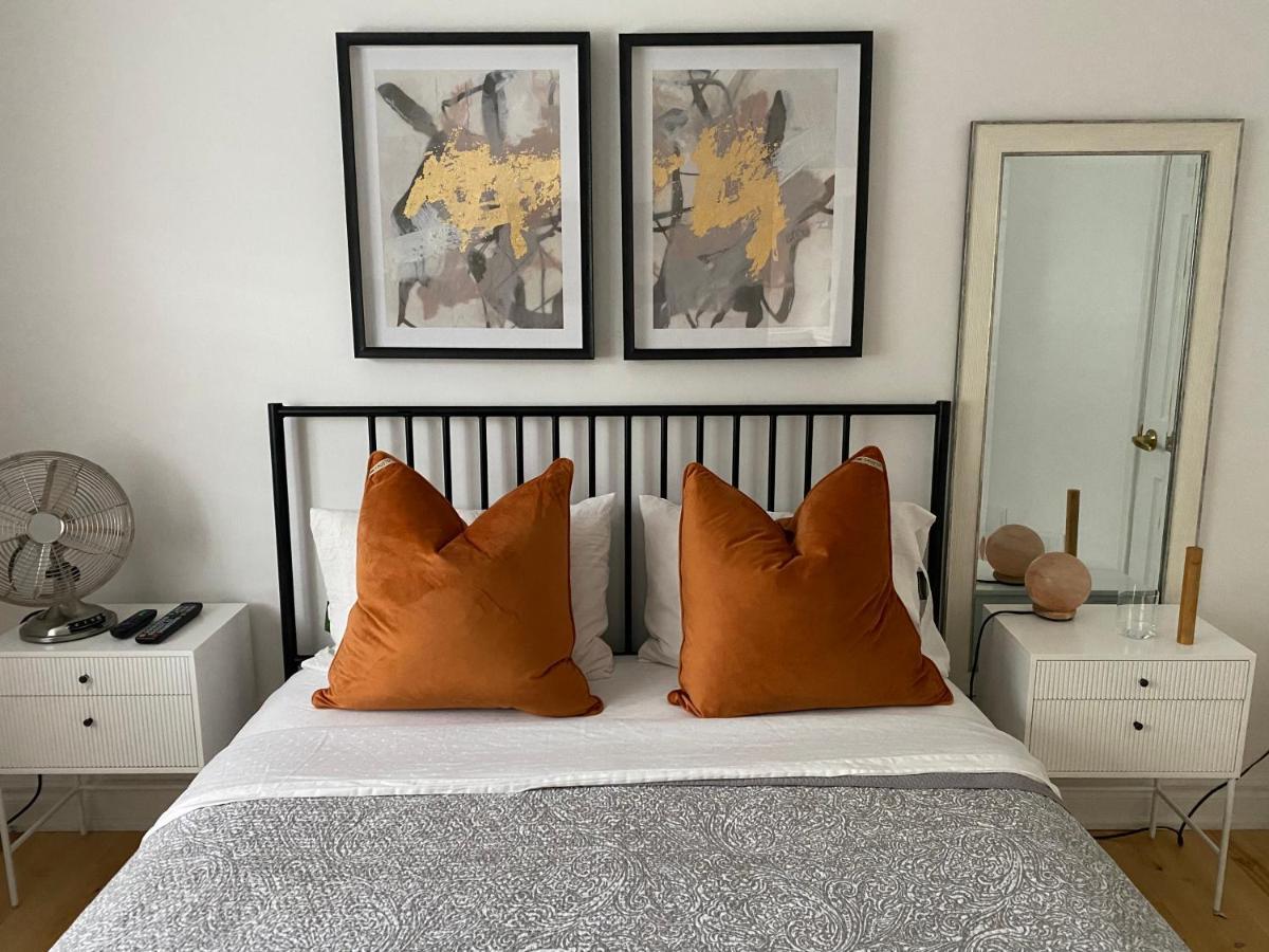 Clearbrooke Gem- Bright Private Bedroom Close To Yyz Toronto Buitenkant foto