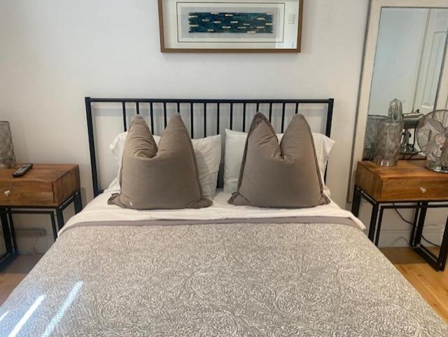 Clearbrooke Gem- Bright Private Bedroom Close To Yyz Toronto Buitenkant foto